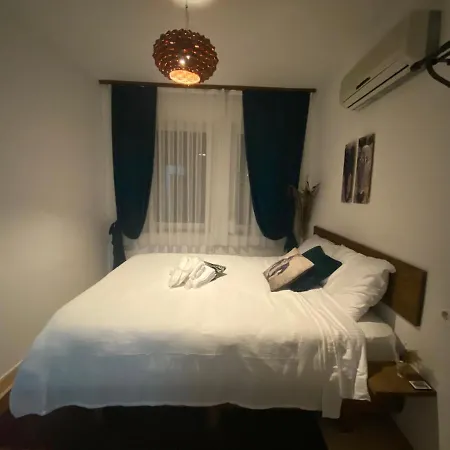 Ceviz Butik * بوزجادا